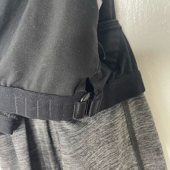 Lululemon Run Your Heart Out tank - size 8 - Picture 6 of 8